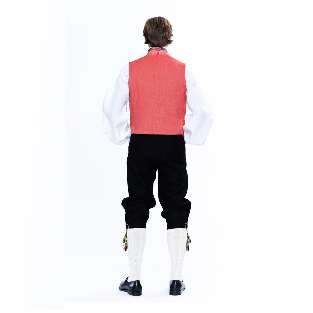 Østfold_herrebunad_vest_bak.jpg
