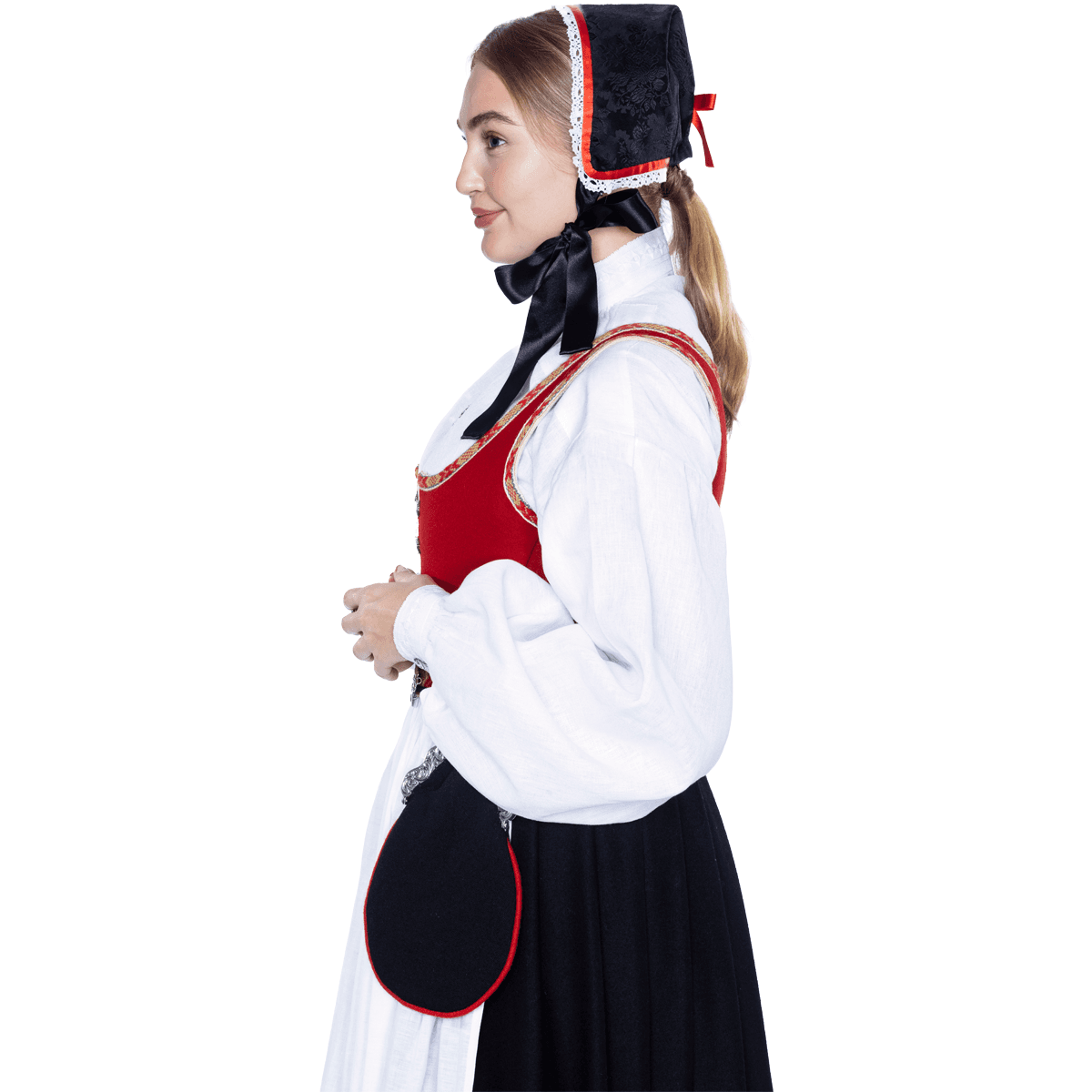 Vestfoldbunad_dame_lue_detalj_siden_225.png