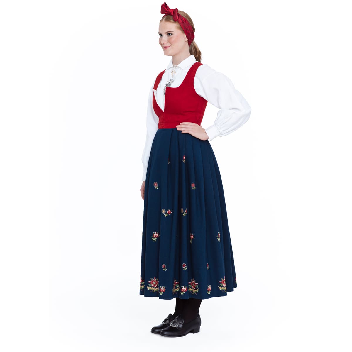 Maria-Jordet-B2_damebunad-rødt-liv-siden.jpg
