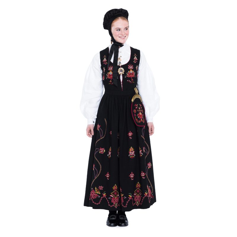 Sunnmøre P3 damebunad - Ørskog