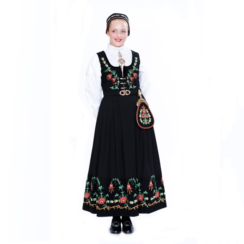 Østfold damebunad Løken